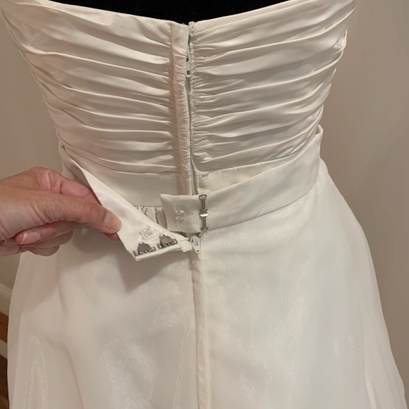 🌿NEW! DAVID’S BRIDAL 2-piece gown. Never worn. - Picture 4 of 8